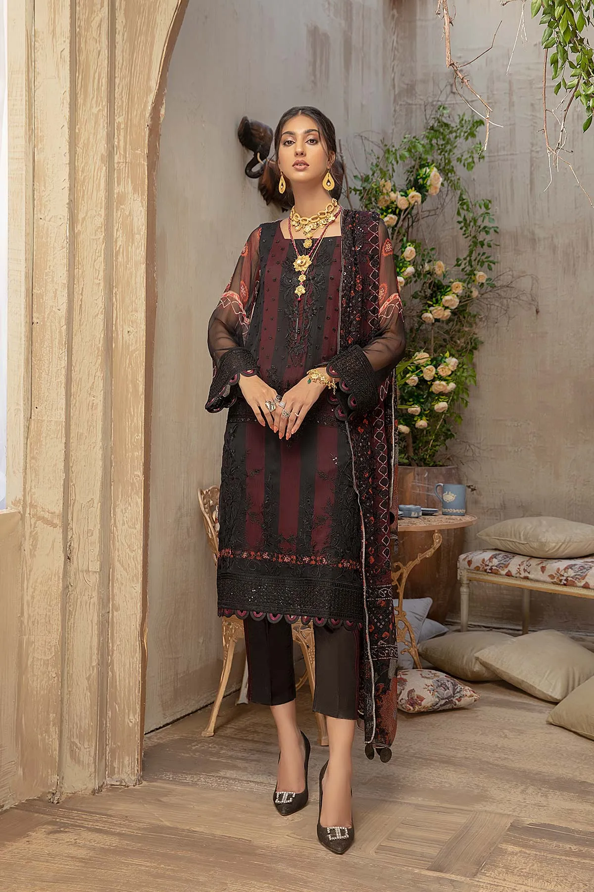 3 Piece Unstitched Embroidered Chiffon VSL-16 - Google SEO friendly.