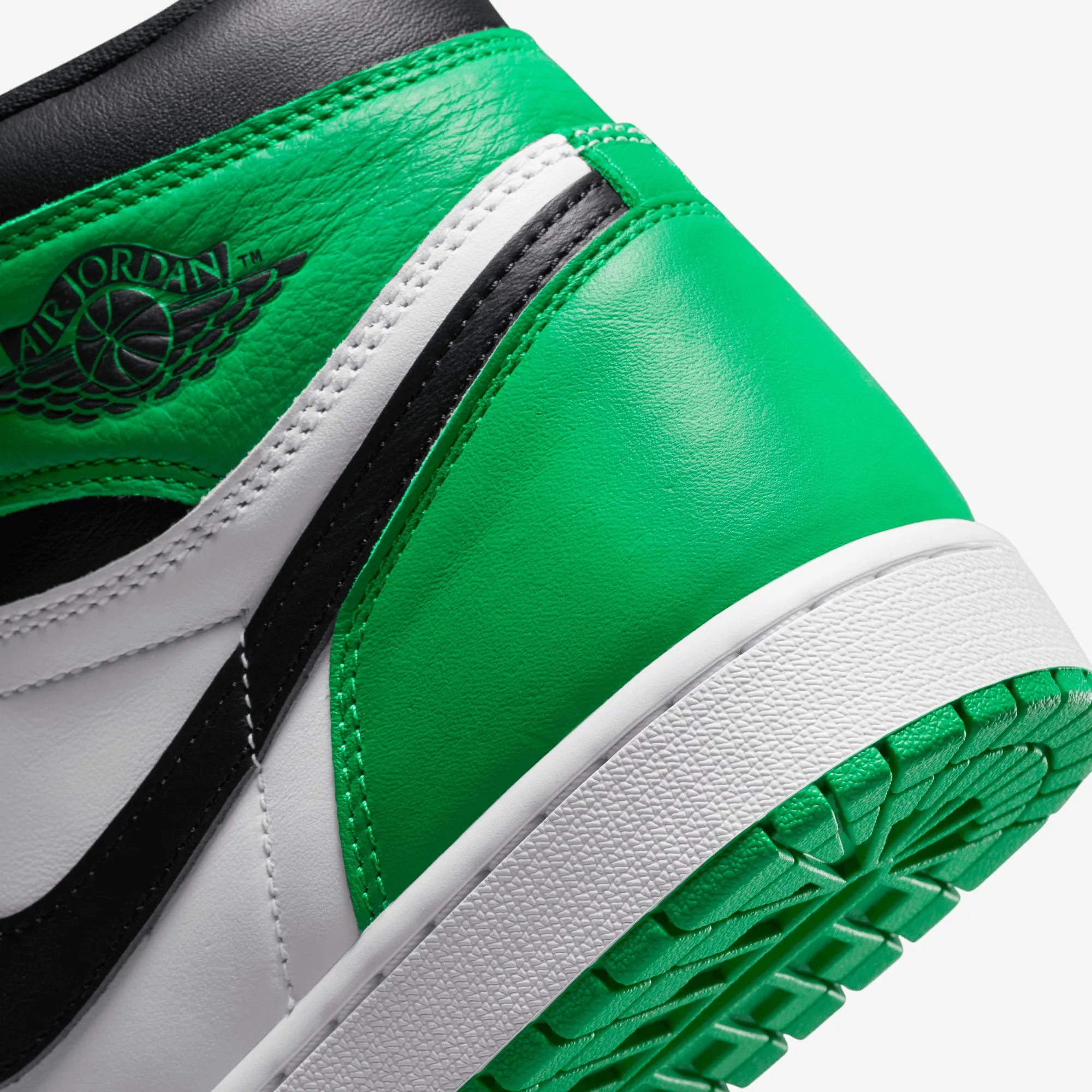 Air Jordan 1 Retro High OG Black Lucky Green White