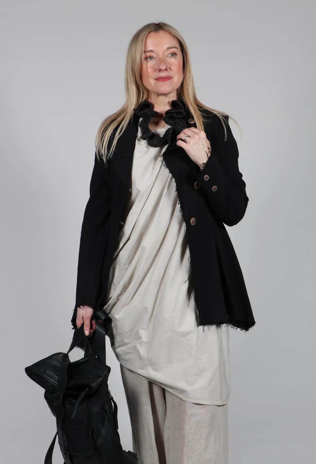 Asymmetric jacket in cotton and black linen gauze