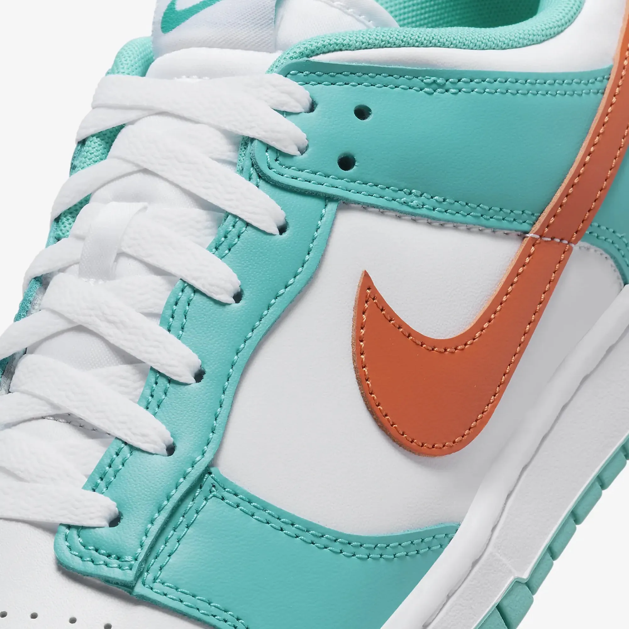 Dunk Low Retro White Cosmic Clay Dusty Cactus.