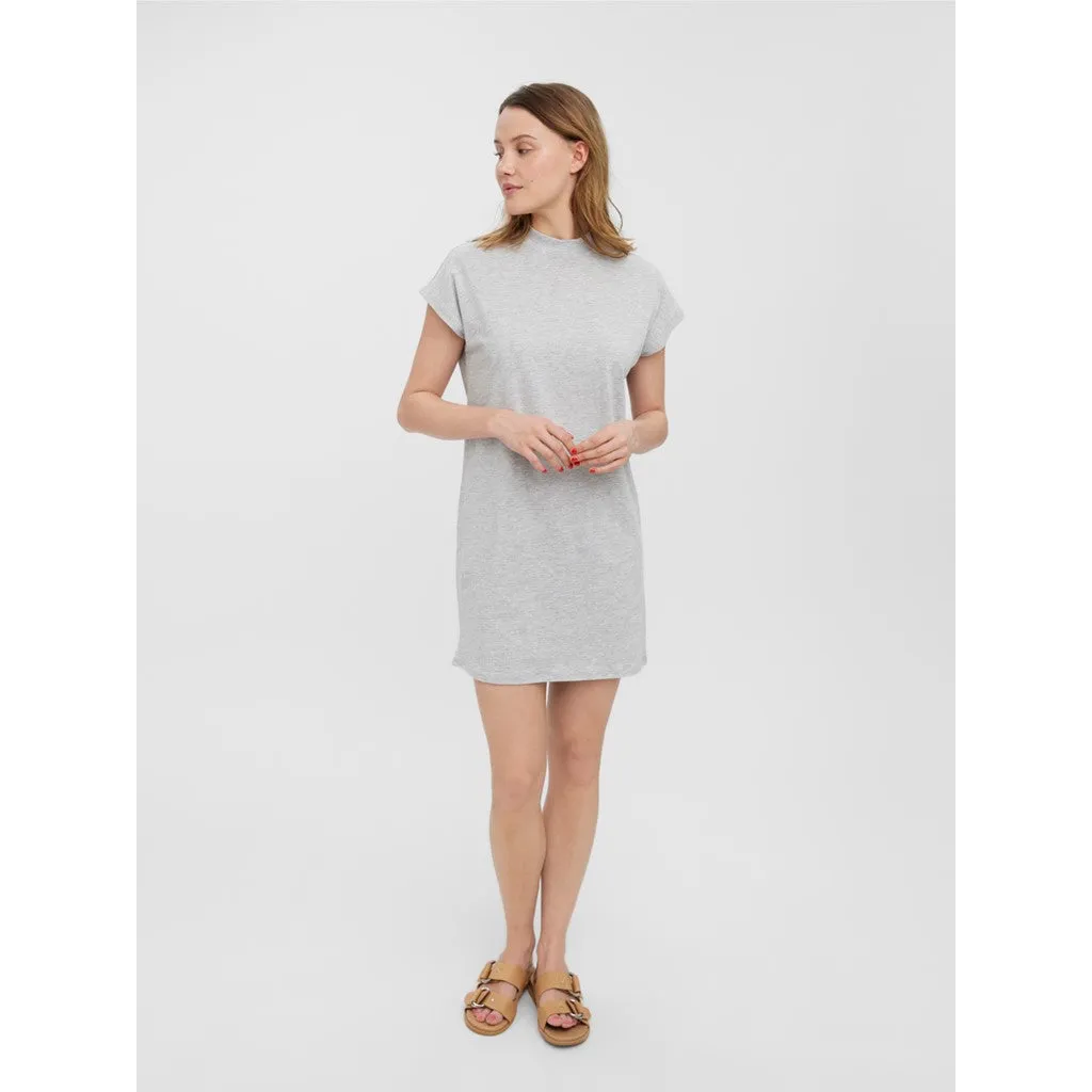 Glenn t-shirt dress with high neck.