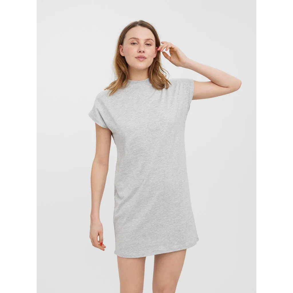 Glenn t-shirt dress with high neck.