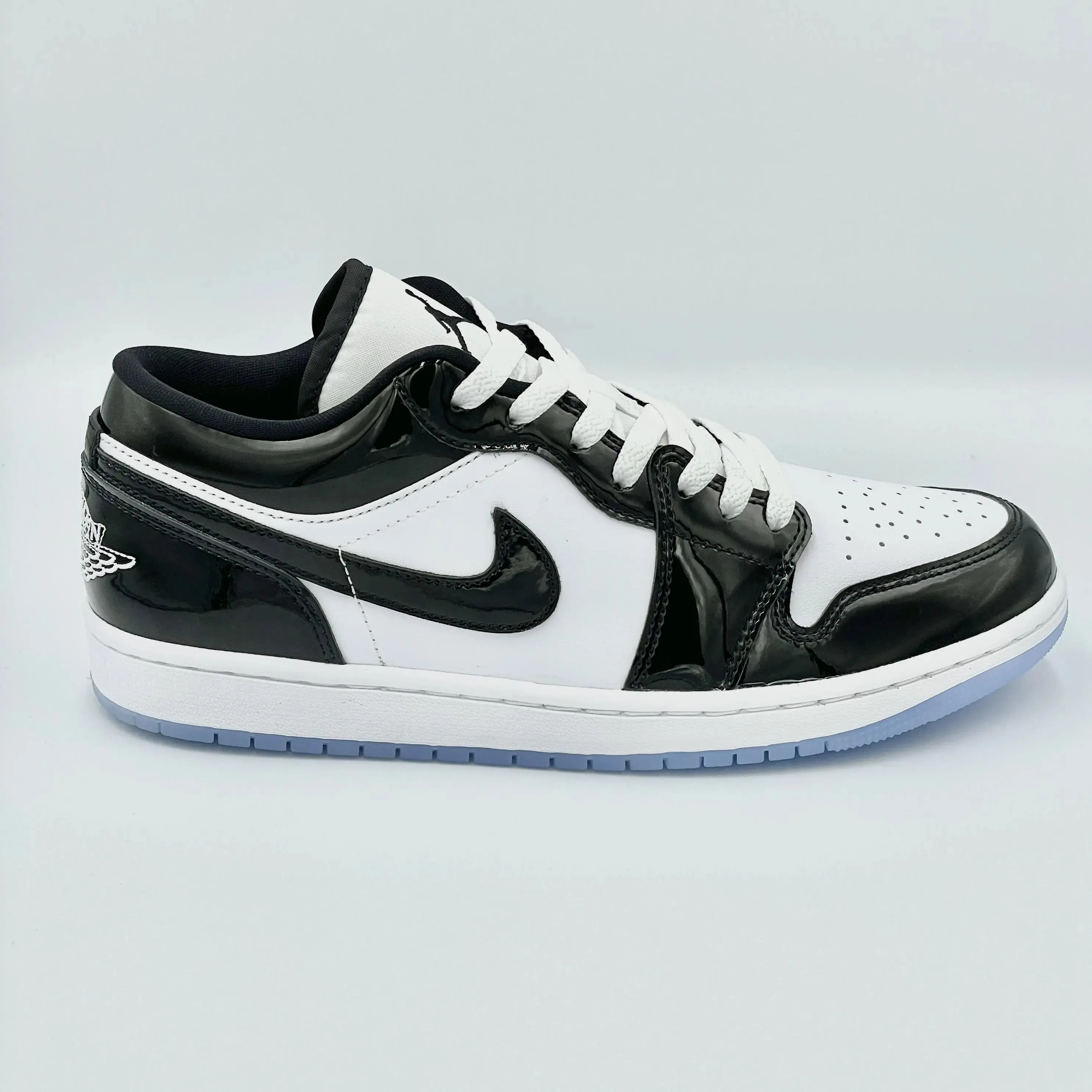 Jordan 1 Low Concord sneakers