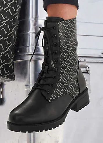 LASCANA Printed Vegan Ankle Boots