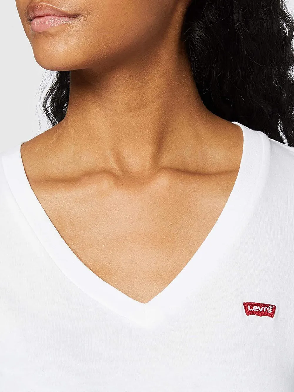 Levi's women's white Perfect V-neck T-shirt 85341