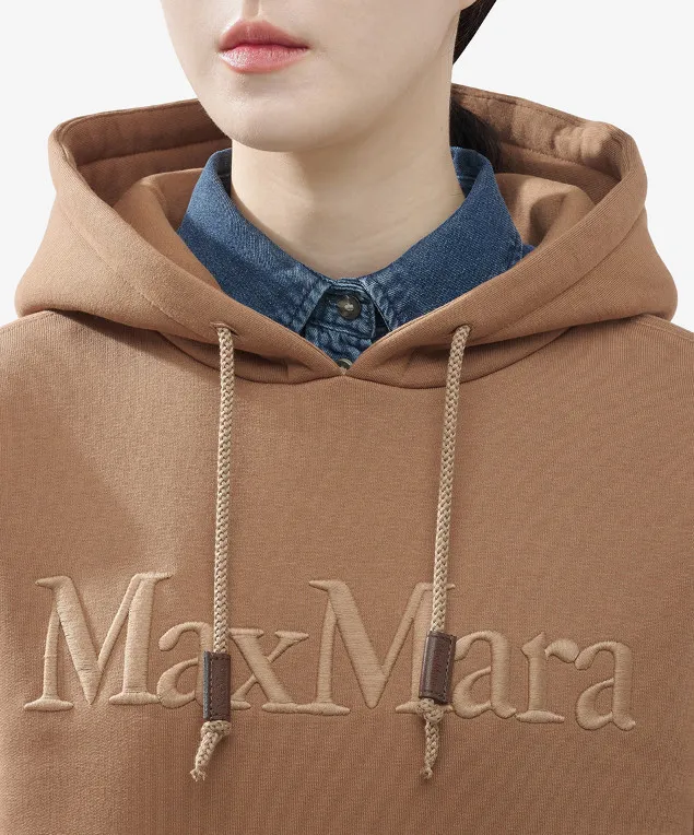 Max Mara Street Style Logo Hoodies & Sweatshirts