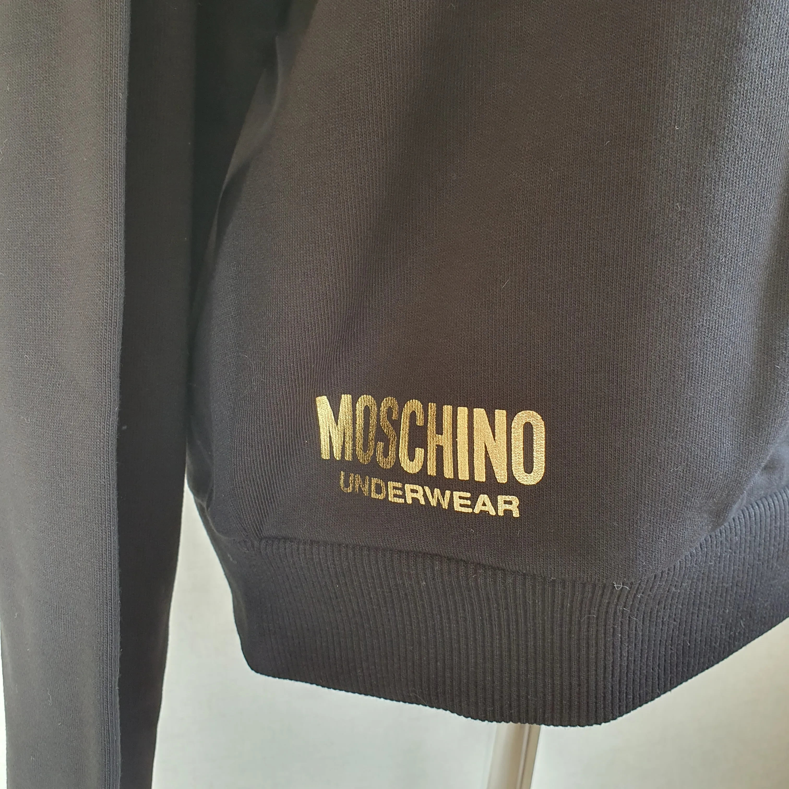 Moschino | Crew Neck Sweatshirt | Bi-color Long Sleeve | Animal Print