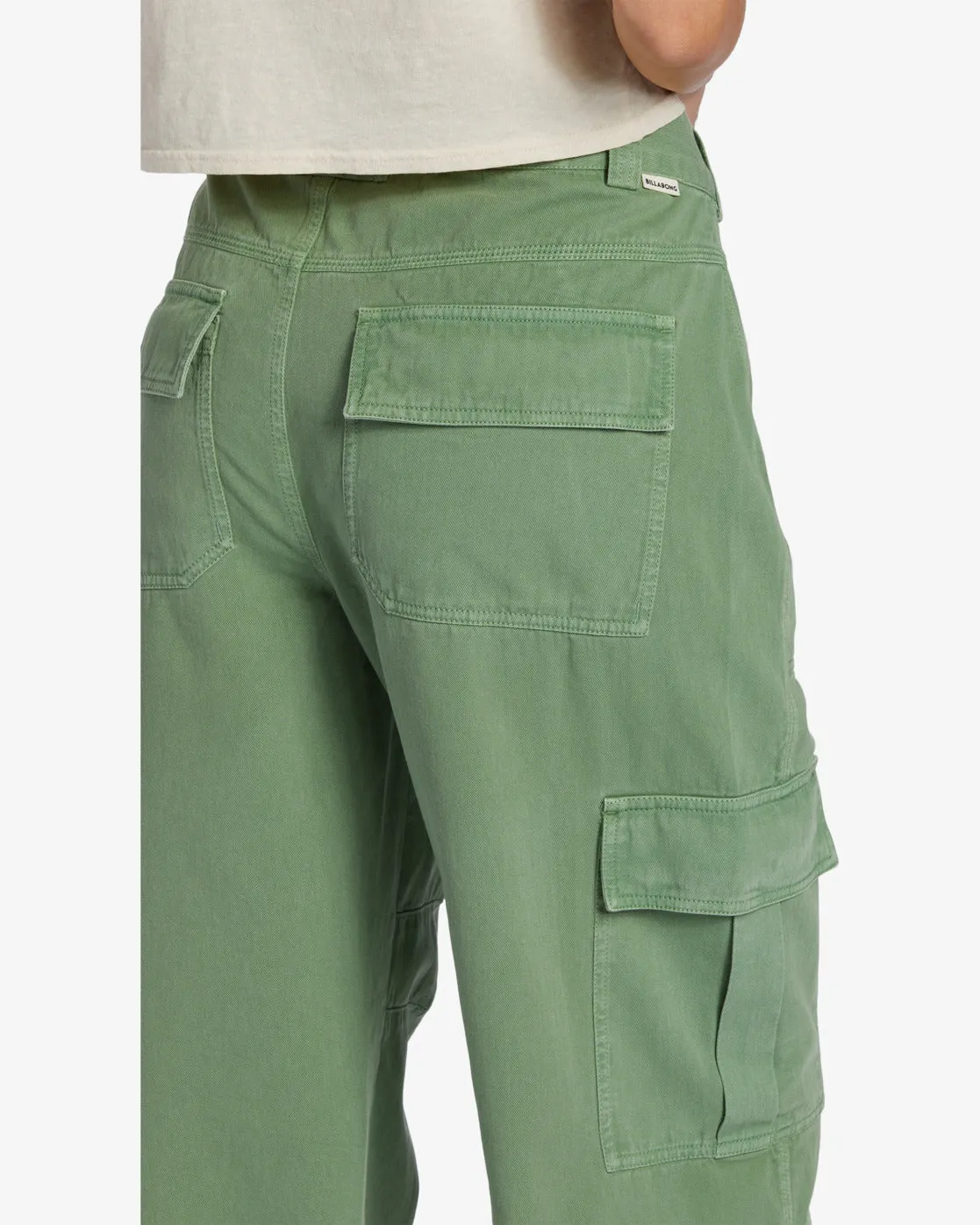 Stylish and Durable Walking Pants for Everyday Adventures - Best Prices