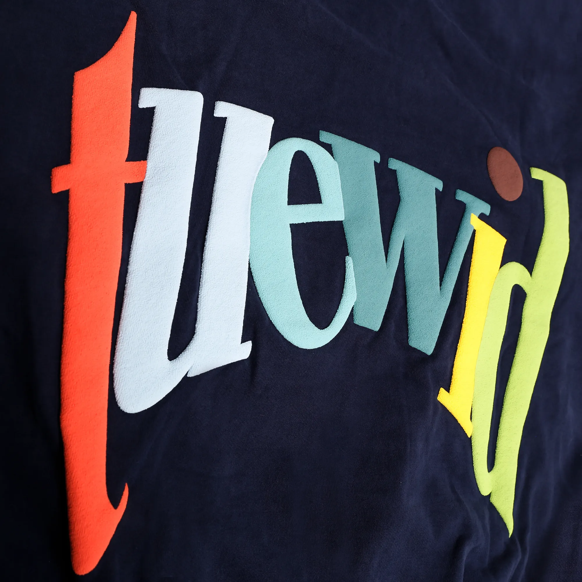 Tuewid Unisex Hoodies & Sweatshirts with Long Sleeves