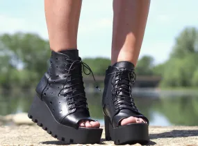 Woman genuine leather summer boots/platform summer boots/must have wedges/black genuine leather summer boots